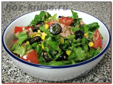 Овощной салат с тунцом