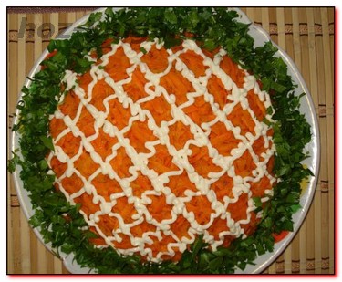 Салат с корейской морковью, ветчиной и сыром