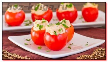 Салат с крабовыми палочками в помидорах
