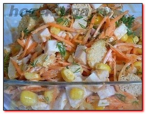 Салат из копченой куриной грудки и корейской моркови